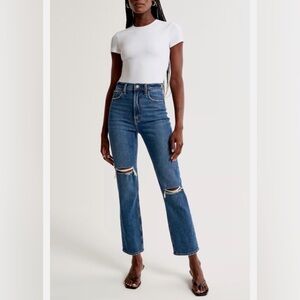 Abercrombie & Fitch Ultra High Rise Ankle Straight Jean - 27